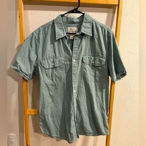 St Johns Bay Mens Button Up, short sleeve, light green, size Large